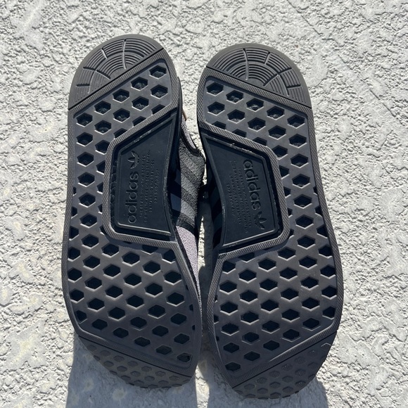 Adidas NMD R1 Grey Four Core Black Men’s Sz 13 - Picture 3 of 4